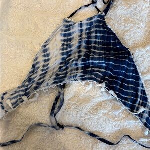 🌟 Tie dye halter top blue and white fringe